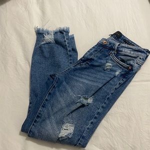 Kendall & Kylie ripped jeans
